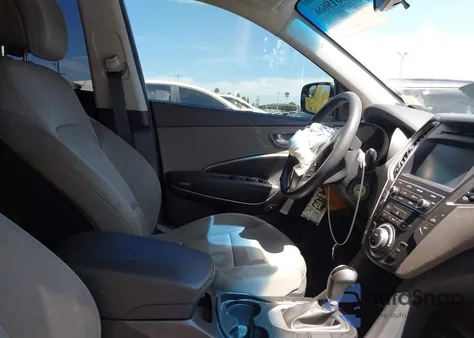 2017 Hyundai Santa Fe Sport 2.4L из США, поврежденный, VIN 5XYZU3LB3HG495715